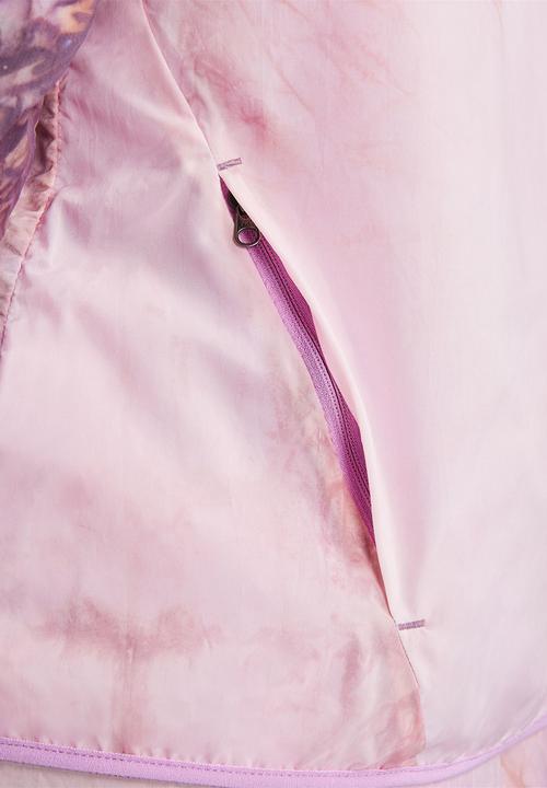 Nike - W nk trail repel jkt - sundial/rush fuchsia/action grape