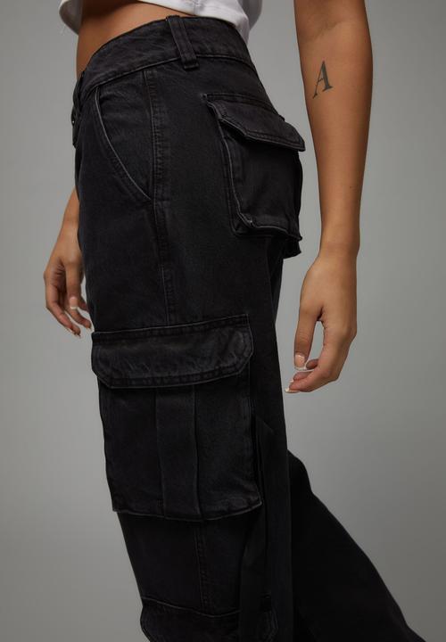 Factorie - Strappy cargo jean - washed black