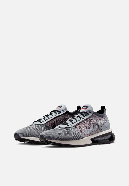 Nike - Air Max Flyknit racer