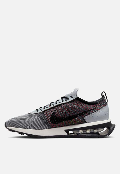 Nike - Air Max Flyknit racer