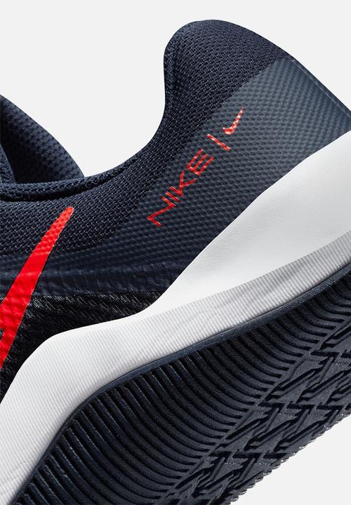 Nike - MC Trainer 2