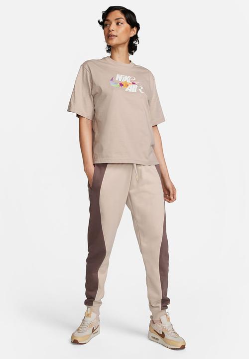 Nike - W nsw tee oc 3 boxy - diffused taupe