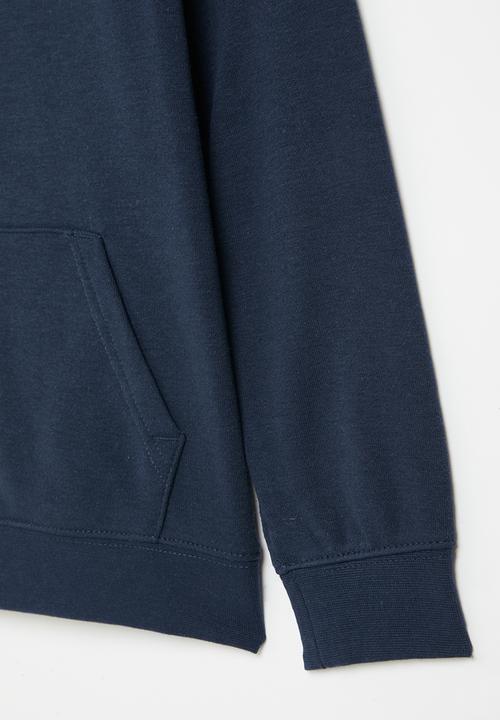 Nike - B nsw club ssnl aop ft crew - midnight navy