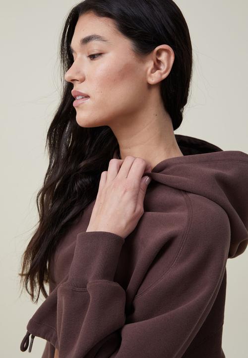 Cotton On - Plush cropped hoodie - cedar brown