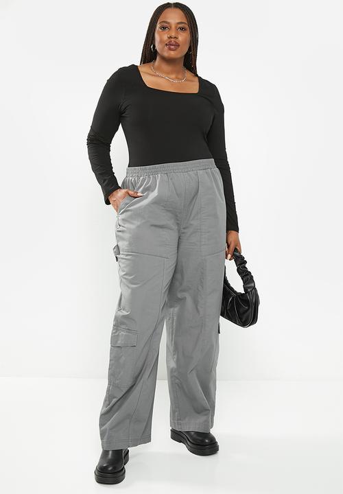 Cotton On - Plus quinn cargo pant - charcoal