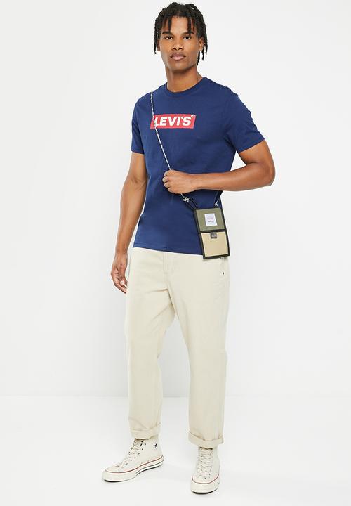Levi’s® - Rectangle branded grp tee 02 - deep depth