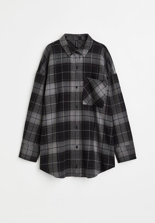 H&M - Oversized flannel shirt -  black/checked