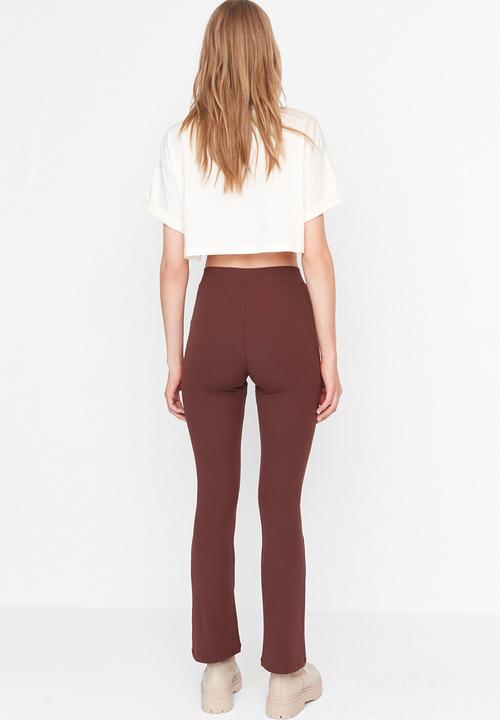 Trendyol - Ribbed knitted leggings - brown