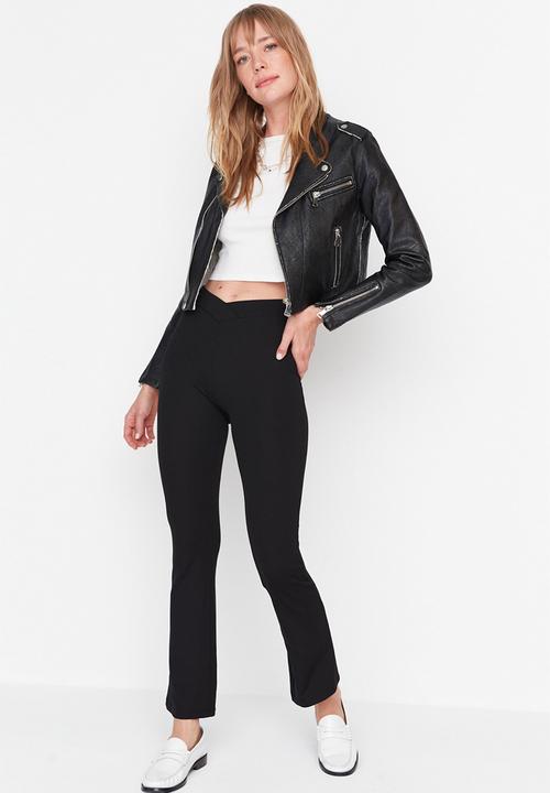 Trendyol - Ribbed knitted leggings - black