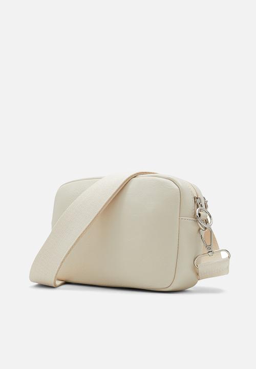Call It Spring - Weekend - white