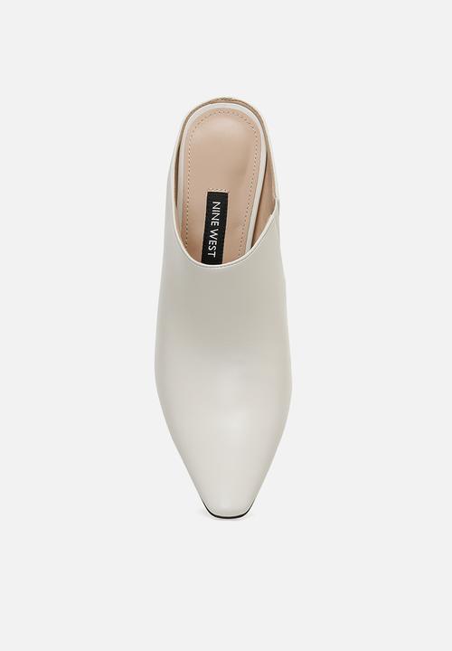 Nine West - Reynac mule heel - off white