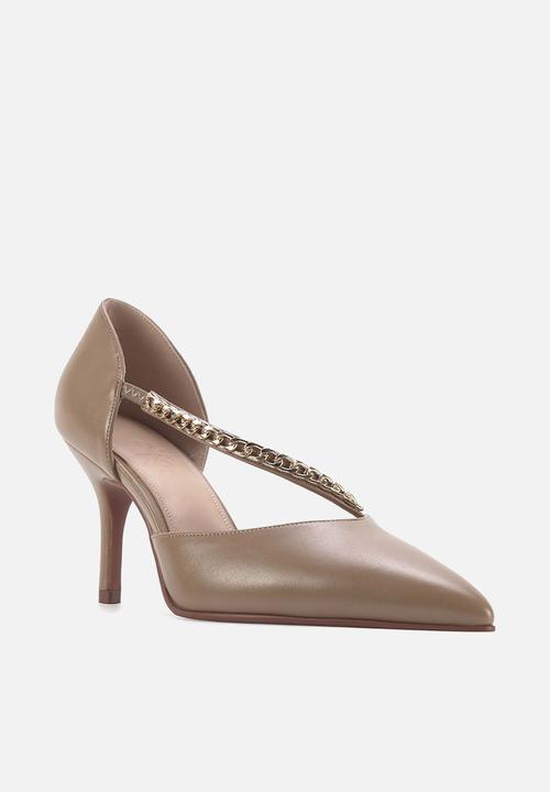 Nine West - Reynan court heel - camel