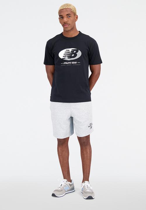 New Balance  - Nb essentials essentials re-imagined graphic tee - black