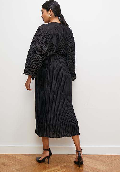 edit - Dolman sleeve pleated midi dress - black