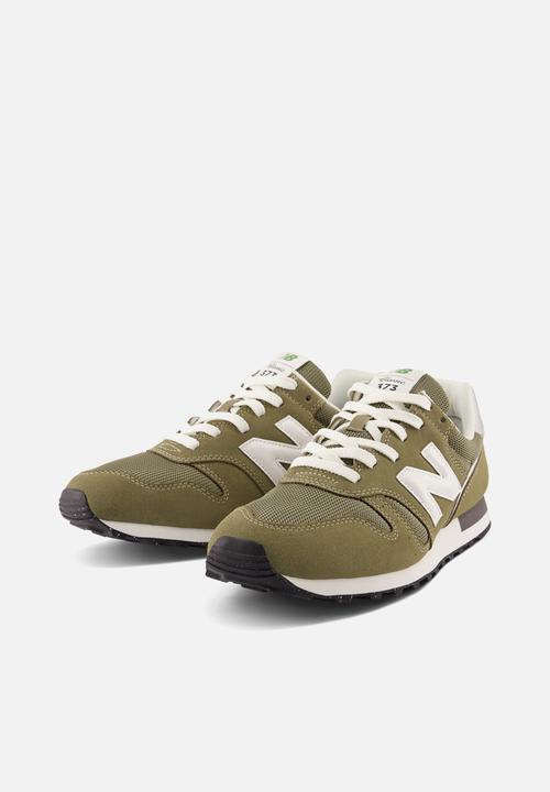 New Balance  - 373 V2