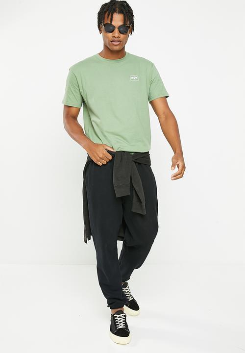 Billabong  - Stacked arch short sleeve - sage
