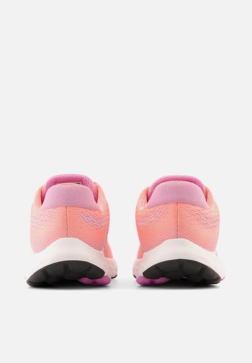 New Balance  - 520 V8