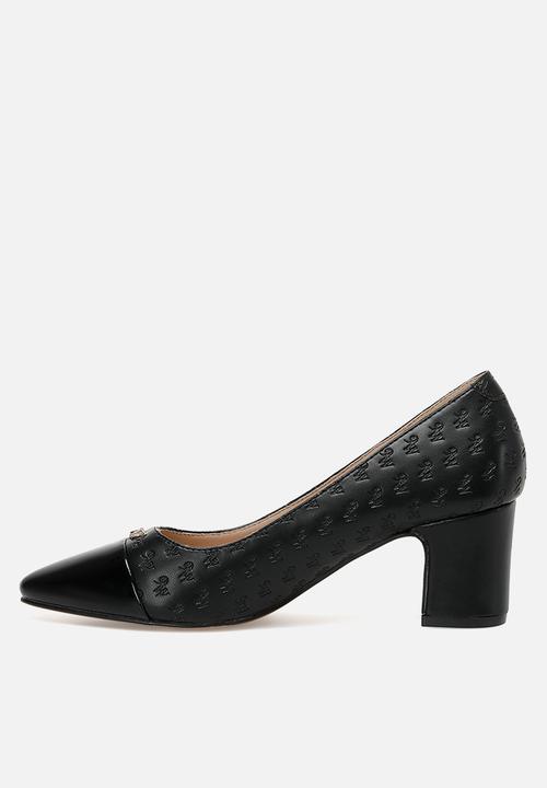 Nine West - Ayne  court heel - black
