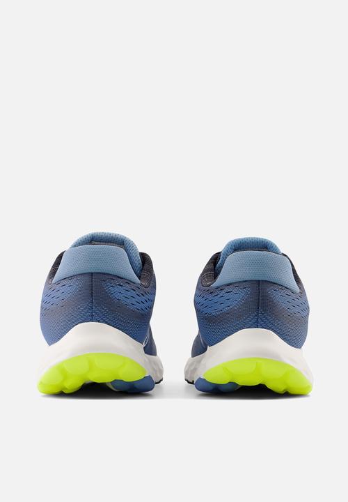 New Balance  - 520 V8 