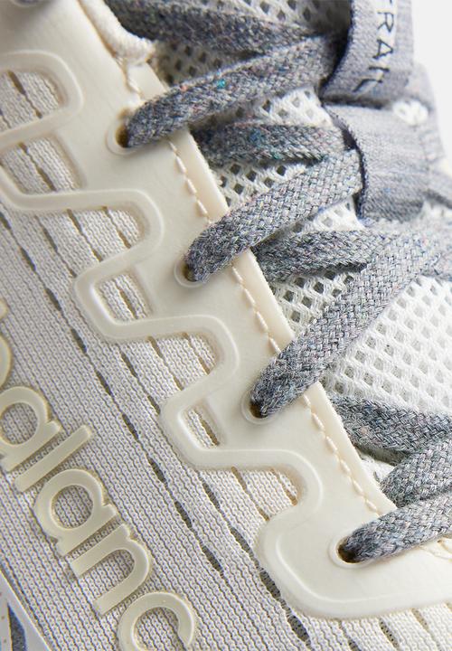 New Balance  - Fresh Foam x More Trail V3 