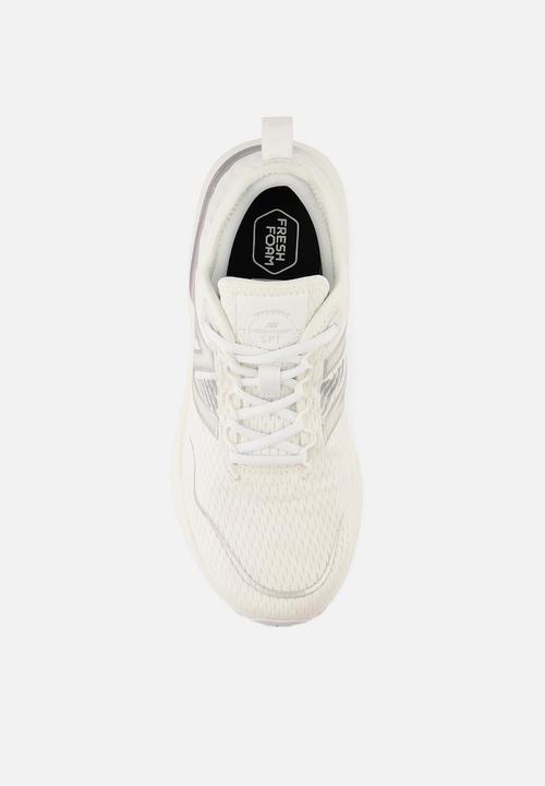New Balance  - Fresh foam spt v4