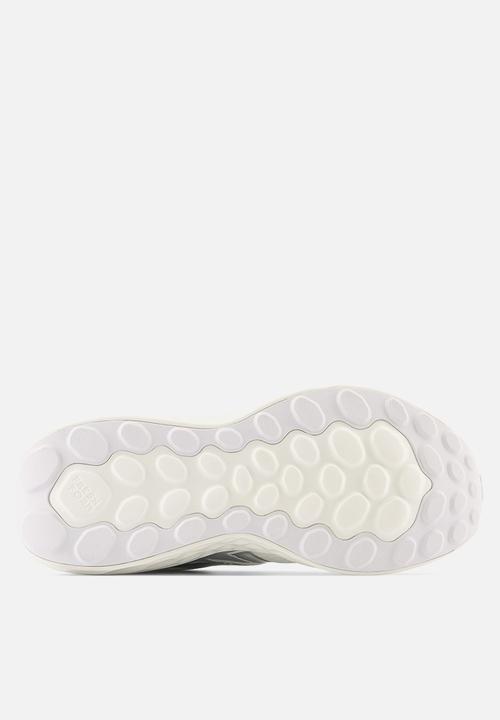 New Balance  - Fresh foam spt v4