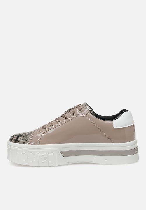 Nine West - Berte sneaker - nude