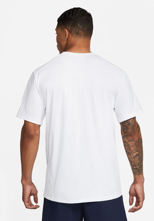 Nike - Nike Hyverse Dri-FIT UV Short-Sleeve Versatile Top