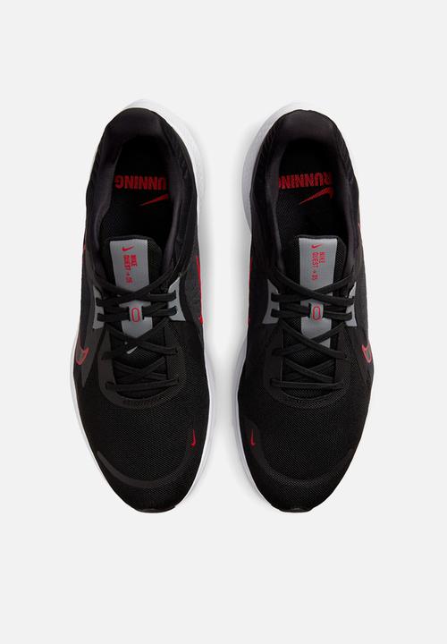 Nike - Quest 5