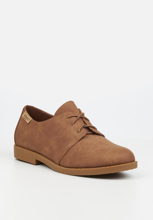 Viabeach - Vespa 1 brogue - tan