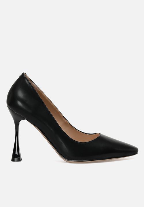 Nine West - Ecrina court heel - black