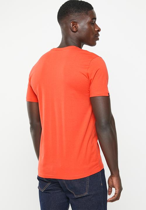 POLO - Mens v neck short sleeve tee - red