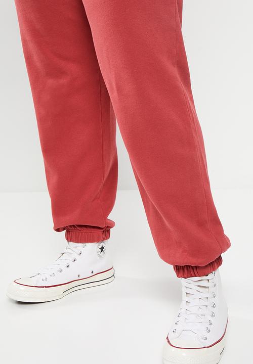 Cotton On - Plus classic washed trackpant - washed red