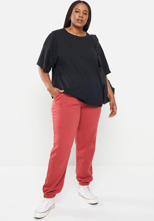 Cotton On - Plus classic washed trackpant - washed red