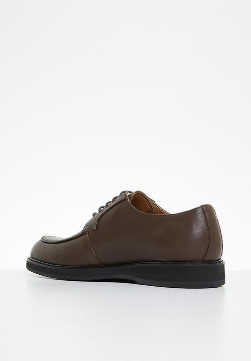 POLO - Pebbled derby leather lace up - brown