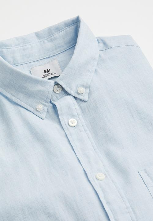 H&M - Regular fit short-sleeved shirt - light blue
