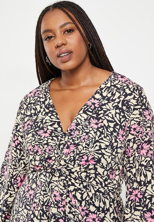 Me&B - Plus Tie Front Midi Dress  - black & white floral