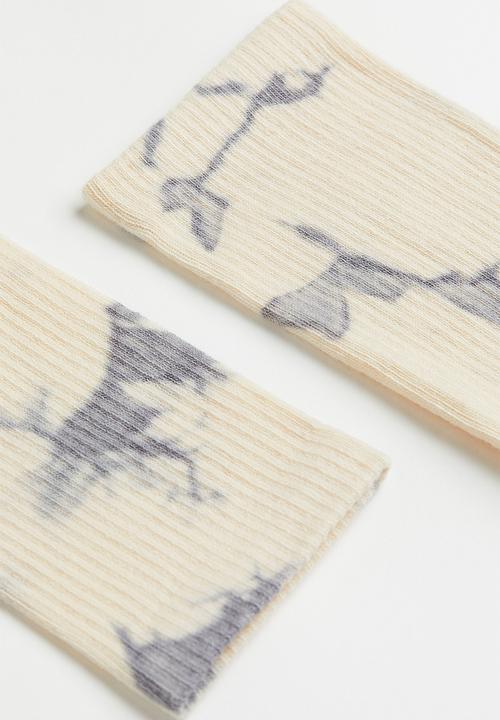 H&M - Batik-patterned socks - light beige/tie-dye