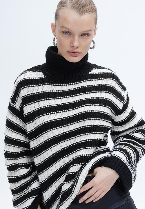 H&M - Oversized turtleneck jumper - black/striped