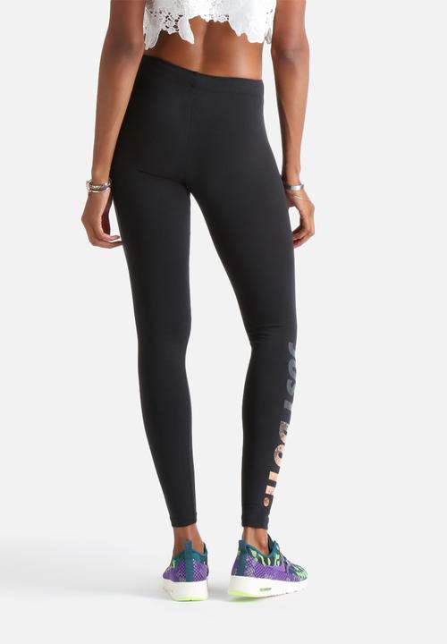Nike - Nike Leg-A-See