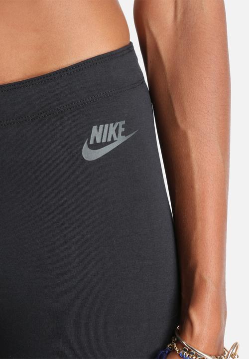Nike - Nike Leg-A-See