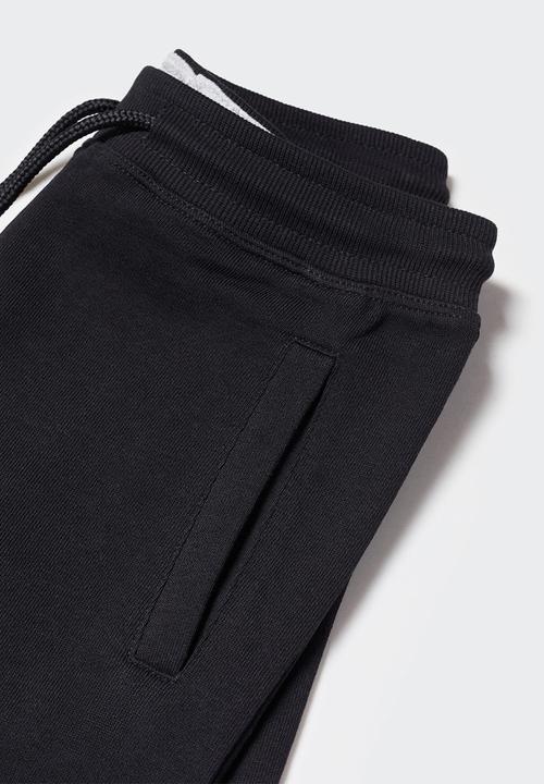 MANGO - Bermuda shorts francia - black