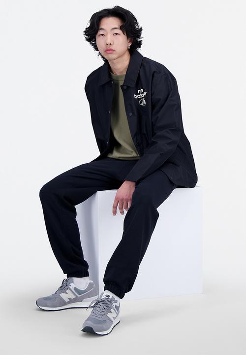 New Balance  - Nb essentials essentials re-imagined jacket - black