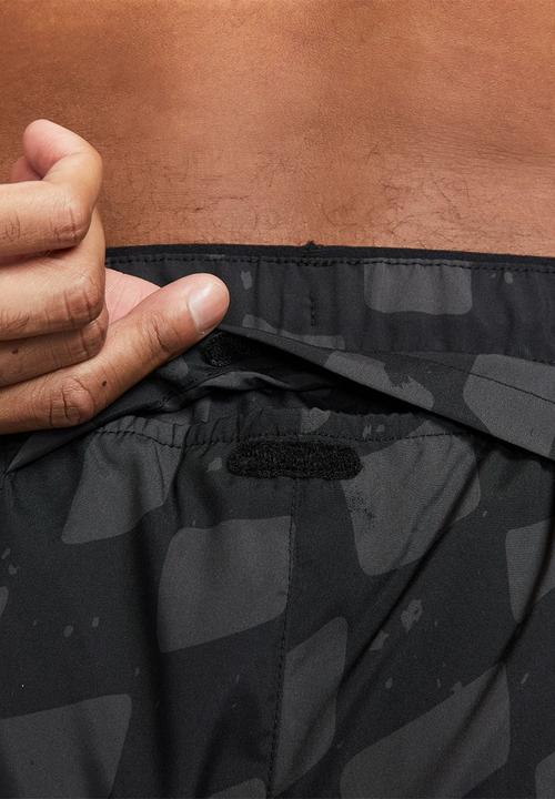 Nike - Nike Dri-FIT Challenger 7" Unlined Running Shorts