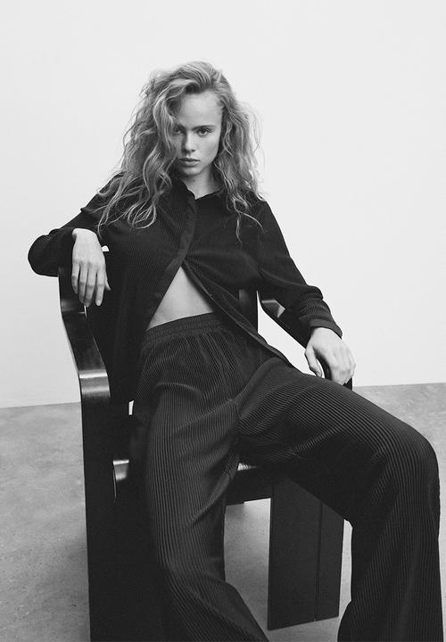 MANGO - Trousers pili - black