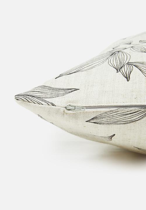 Sixth Floor - Sato cushion cover - black & neutral 