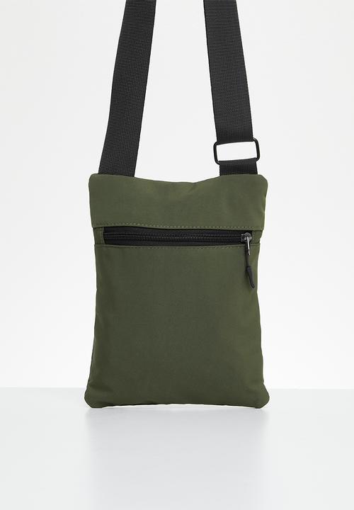 Superbalist - Tevia flight bag - khaki