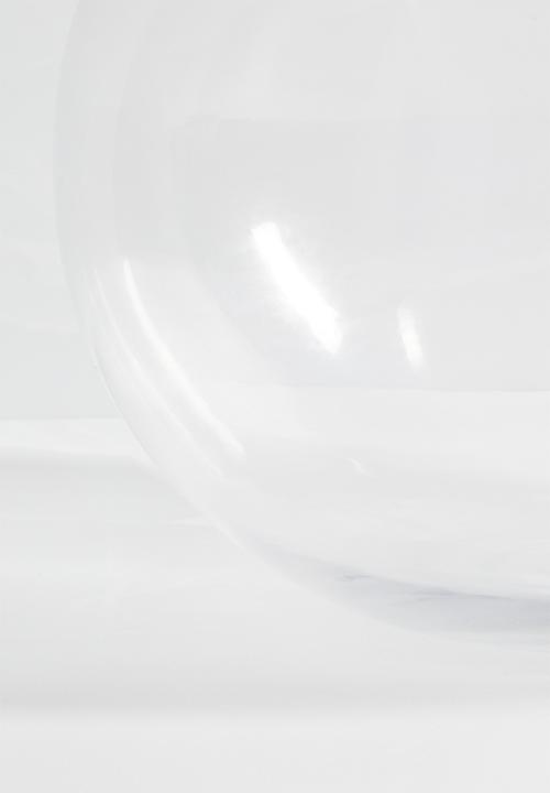 Silk By Design - Round glass vase - clear