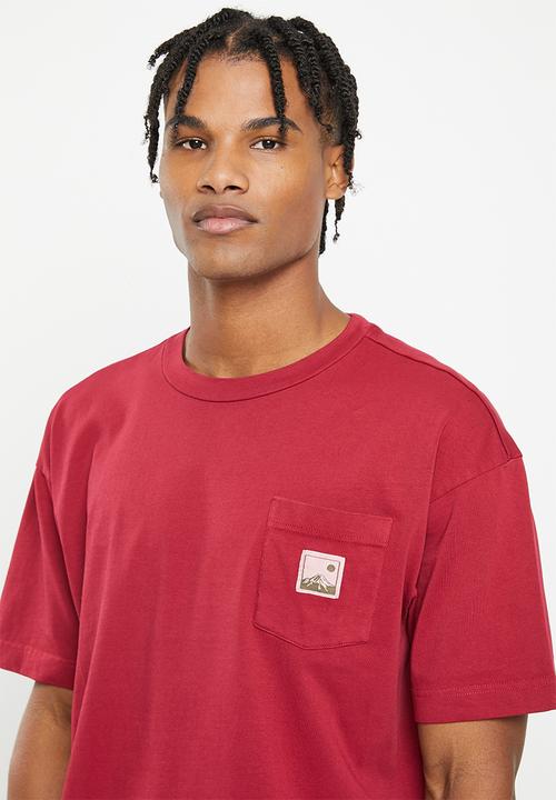 Cotton On - Heavy weight T-shirt - crimson pocket/woven mountain