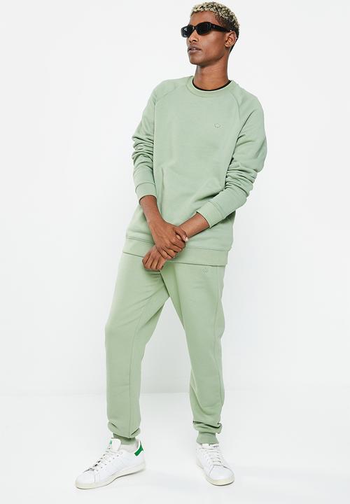 adidas Originals - Essential trf crew m - silver green